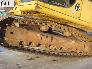 中古建設機械 中古 コマツ KOMATSU 油圧ショベル・バックホー ０．７－０．９立米 PC200-6M