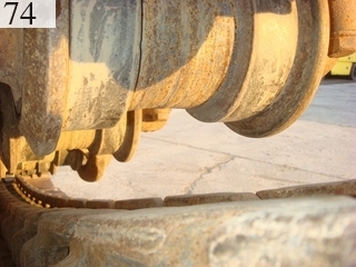 中古建設機械 中古 コマツ KOMATSU 油圧ショベル・バックホー ０．７－０．９立米 PC200-6M