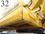 中古建設機械 中古 コマツ KOMATSU 油圧ショベル・バックホー ０．７－０．９立米 PC200-7