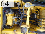 中古建設機械 中古 コマツ KOMATSU 油圧ショベル・バックホー ０．７－０．９立米 PC200-7