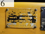中古建設機械 中古 コマツ KOMATSU 油圧ショベル・バックホー ０．７－０．９立米 PC200-8N1