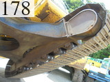 中古建設機械 中古 コマツ KOMATSU 油圧ショベル・バックホー ０．７－０．９立米 PC200-8N1