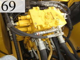 中古建設機械 中古 コマツ KOMATSU 油圧ショベル・バックホー ０．７－０．９立米 PC200-8N1