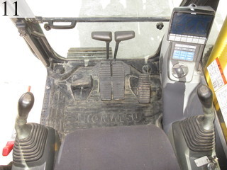 中古建設機械 中古 コマツ KOMATSU 油圧ショベル・バックホー ０．７－０．９立米 PC200-8N1