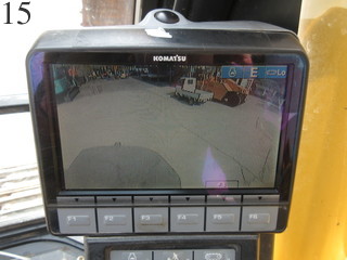 中古建設機械 中古 コマツ KOMATSU 油圧ショベル・バックホー ０．７－０．９立米 PC200-8N1