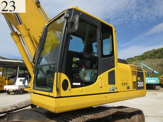 中古建設機械 中古 コマツ KOMATSU 油圧ショベル・バックホー ０．７－０．９立米 PC200-8N1