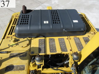 中古建設機械 中古 コマツ KOMATSU 油圧ショベル・バックホー ０．７－０．９立米 PC200-8N1