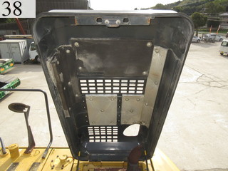 中古建設機械 中古 コマツ KOMATSU 油圧ショベル・バックホー ０．７－０．９立米 PC200-8N1