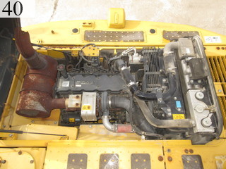 中古建設機械 中古 コマツ KOMATSU 油圧ショベル・バックホー ０．７－０．９立米 PC200-8N1