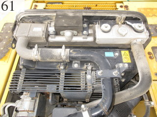 中古建設機械 中古 コマツ KOMATSU 油圧ショベル・バックホー ０．７－０．９立米 PC200-8N1
