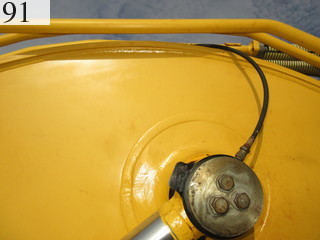 中古建設機械 中古 コマツ KOMATSU 油圧ショベル・バックホー ０．７－０．９立米 PC200-8N1