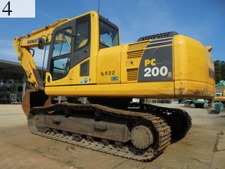 中古建設機械 中古 コマツ KOMATSU 油圧ショベル・バックホー ０．７－０．９立米 PC200-8N1