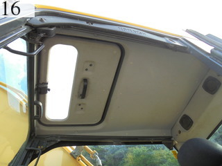 中古建設機械 中古 コマツ KOMATSU 油圧ショベル・バックホー ０．７－０．９立米 PC200-8N1