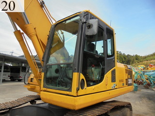 中古建設機械 中古 コマツ KOMATSU 油圧ショベル・バックホー ０．７－０．９立米 PC200-8N1