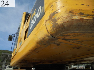 中古建設機械 中古 コマツ KOMATSU 油圧ショベル・バックホー ０．７－０．９立米 PC200-8N1