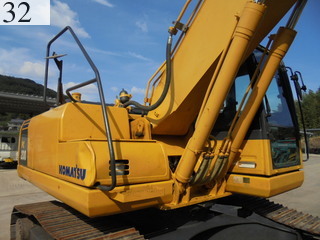 中古建設機械 中古 コマツ KOMATSU 油圧ショベル・バックホー ０．７－０．９立米 PC200-8N1