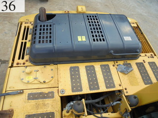 中古建設機械 中古 コマツ KOMATSU 油圧ショベル・バックホー ０．７－０．９立米 PC200-8N1