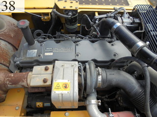 中古建設機械 中古 コマツ KOMATSU 油圧ショベル・バックホー ０．７－０．９立米 PC200-8N1
