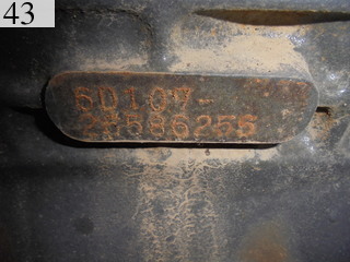 中古建設機械 中古 コマツ KOMATSU 油圧ショベル・バックホー ０．７－０．９立米 PC200-8N1