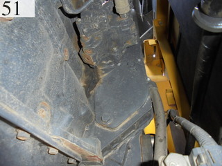 中古建設機械 中古 コマツ KOMATSU 油圧ショベル・バックホー ０．７－０．９立米 PC200-8N1