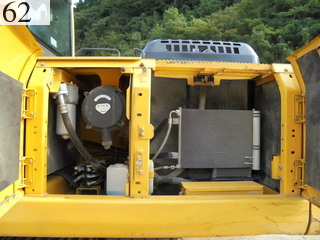 中古建設機械 中古 コマツ KOMATSU 油圧ショベル・バックホー ０．７－０．９立米 PC200-8N1