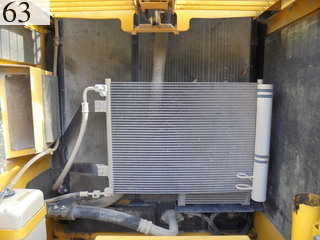 中古建設機械 中古 コマツ KOMATSU 油圧ショベル・バックホー ０．７－０．９立米 PC200-8N1