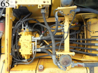 中古建設機械 中古 コマツ KOMATSU 油圧ショベル・バックホー ０．７－０．９立米 PC200-8N1