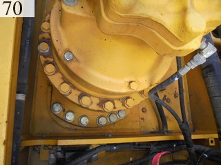中古建設機械 中古 コマツ KOMATSU 油圧ショベル・バックホー ０．７－０．９立米 PC200-8N1