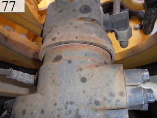 中古建設機械 中古 コマツ KOMATSU 油圧ショベル・バックホー ０．７－０．９立米 PC200-8N1