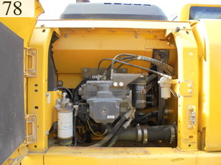 中古建設機械 中古 コマツ KOMATSU 油圧ショベル・バックホー ０．７－０．９立米 PC200-8N1