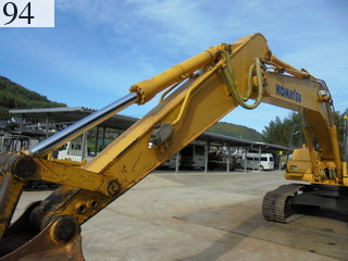 中古建設機械 中古 コマツ KOMATSU 油圧ショベル・バックホー ０．７－０．９立米 PC200-8N1