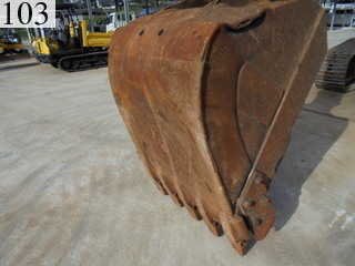 中古建設機械 中古 コマツ KOMATSU 油圧ショベル・バックホー ０．７－０．９立米 PC200-8N1
