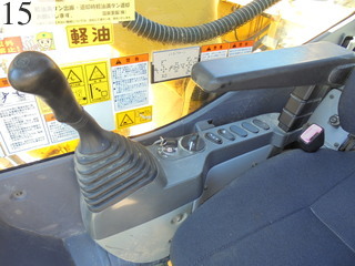 中古建設機械 中古 コマツ KOMATSU 油圧ショベル・バックホー ０．７－０．９立米 PC200-8N1