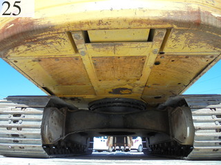 中古建設機械 中古 コマツ KOMATSU 油圧ショベル・バックホー ０．７－０．９立米 PC200-8N1