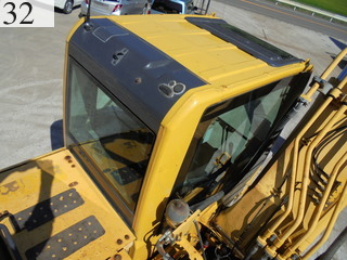 中古建設機械 中古 コマツ KOMATSU 油圧ショベル・バックホー ０．７－０．９立米 PC200-8N1