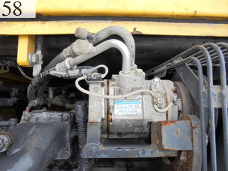 中古建設機械 中古 コマツ KOMATSU 油圧ショベル・バックホー ０．７－０．９立米 PC200-8N1