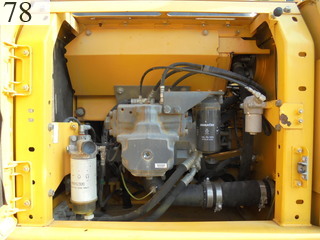 中古建設機械 中古 コマツ KOMATSU 油圧ショベル・バックホー ０．７－０．９立米 PC200-8N1