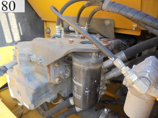 中古建設機械 中古 コマツ KOMATSU 油圧ショベル・バックホー ０．７－０．９立米 PC200-8N1