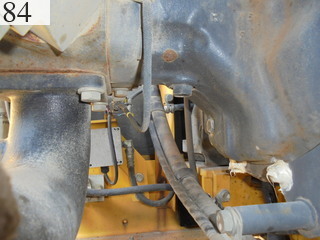 中古建設機械 中古 コマツ KOMATSU 油圧ショベル・バックホー ０．７－０．９立米 PC200-8N1