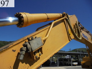 中古建設機械 中古 コマツ KOMATSU 油圧ショベル・バックホー ０．７－０．９立米 PC200-8N1