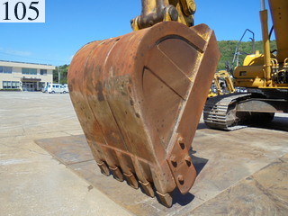 中古建設機械 中古 コマツ KOMATSU 油圧ショベル・バックホー ０．７－０．９立米 PC200-8N1