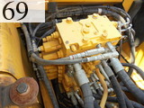 中古建設機械 中古 コマツ KOMATSU 油圧ショベル・バックホー ０．７－０．９立米 PC200-8N1
