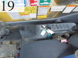 中古建設機械 中古 コマツ KOMATSU 油圧ショベル・バックホー ０．７－０．９立米 PC200-8N1