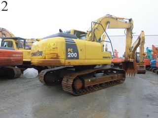 中古建設機械 中古 コマツ KOMATSU 油圧ショベル・バックホー ０．７－０．９立米 PC200-8N1