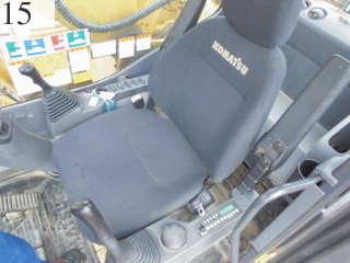 中古建設機械 中古 コマツ KOMATSU 油圧ショベル・バックホー ０．７－０．９立米 PC200-8N1