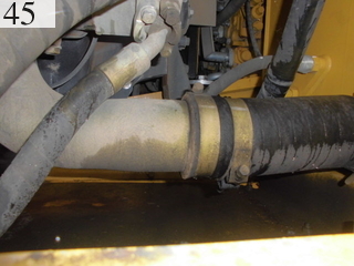 中古建設機械 中古 コマツ KOMATSU 油圧ショベル・バックホー ０．７－０．９立米 PC200-8N1