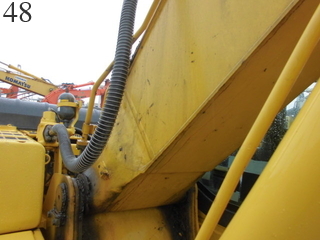 中古建設機械 中古 コマツ KOMATSU 油圧ショベル・バックホー ０．７－０．９立米 PC200-8N1