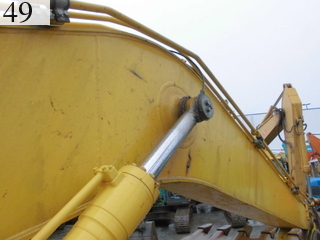中古建設機械 中古 コマツ KOMATSU 油圧ショベル・バックホー ０．７－０．９立米 PC200-8N1