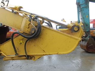 中古建設機械 中古 コマツ KOMATSU 油圧ショベル・バックホー ０．７－０．９立米 PC200-8N1