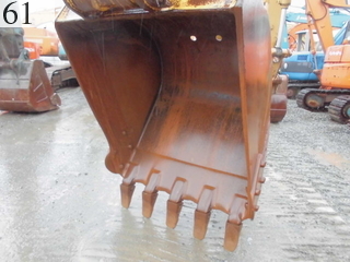 中古建設機械 中古 コマツ KOMATSU 油圧ショベル・バックホー ０．７－０．９立米 PC200-8N1